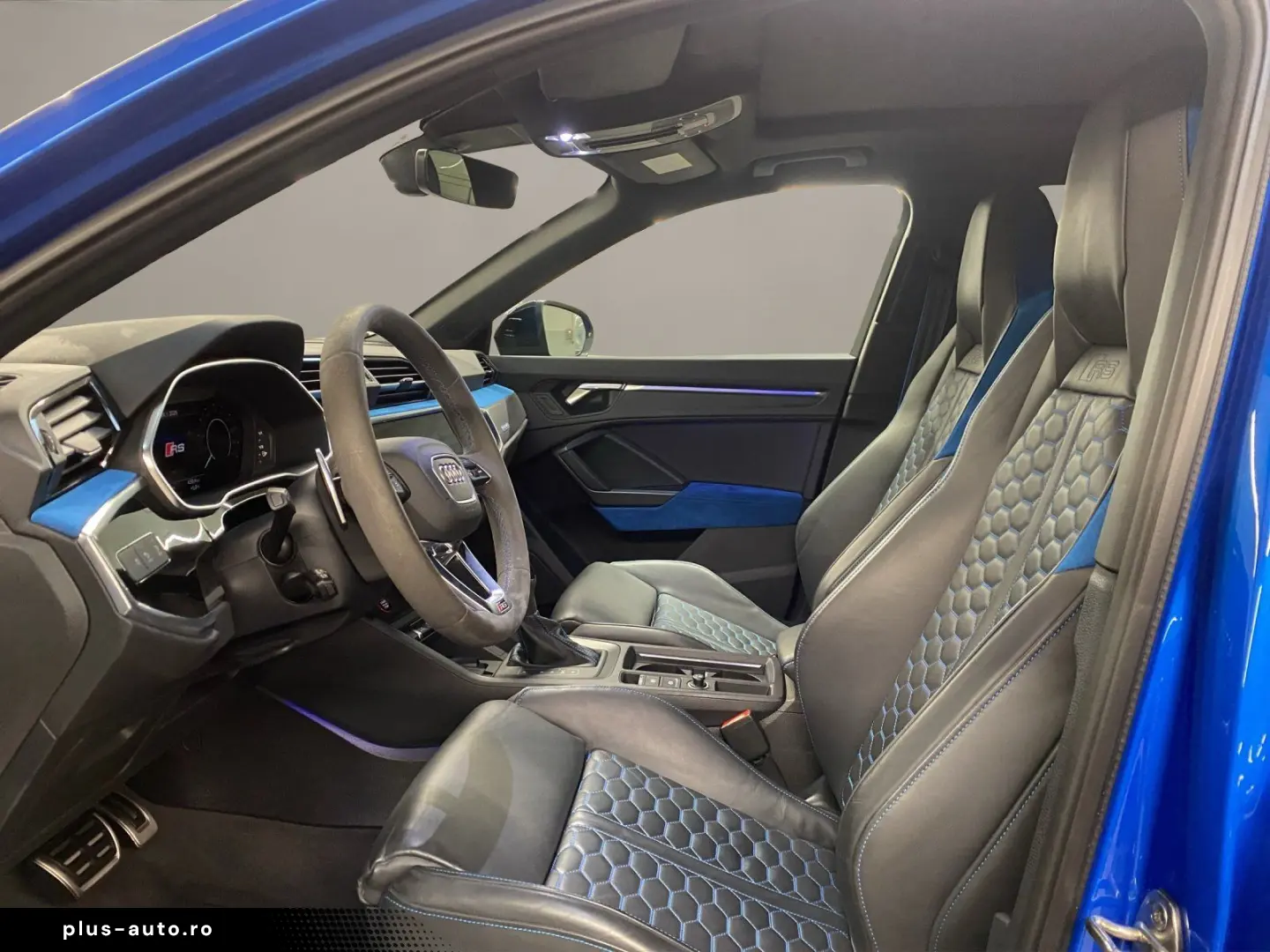 AUDI RS Q3 2.5 quattro TFSI S-line AHK AUT Kam. Leder