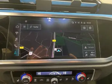 AUDI RS Q3 2.5 quattro TFSI S-line AHK AUT Kam. Leder