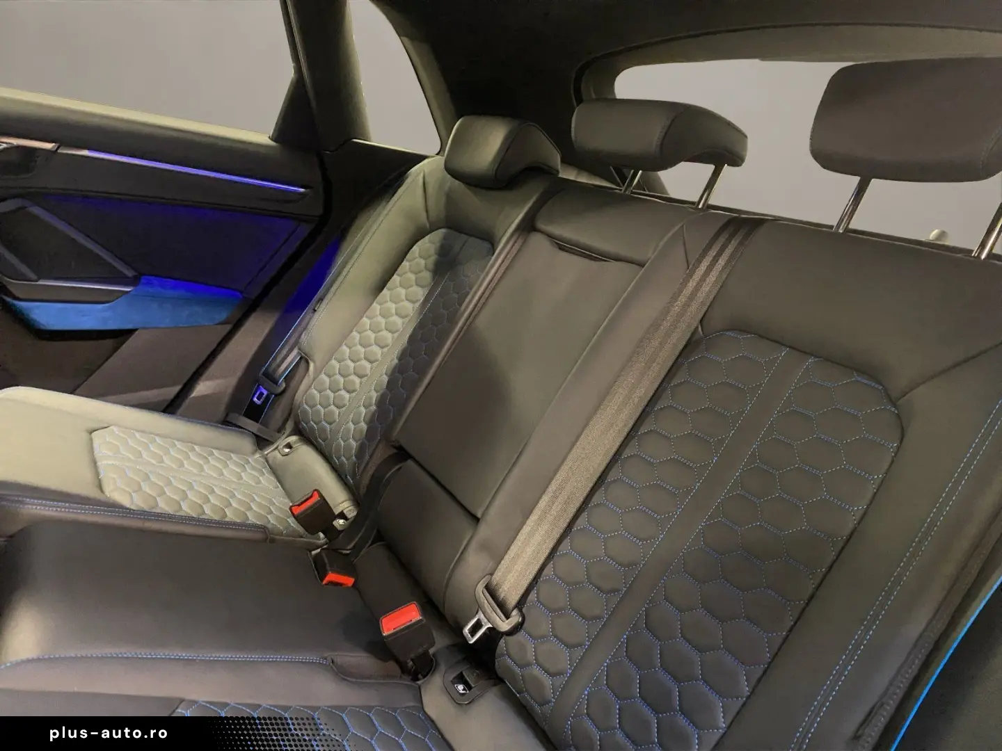 AUDI RS Q3 2.5 quattro TFSI S-line AHK AUT Kam. Leder