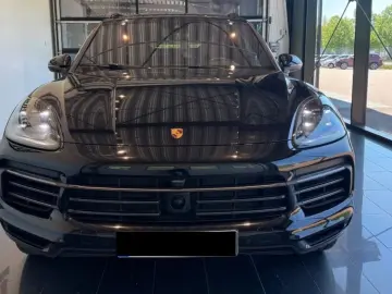 PORSCHE Cayenne E-Hybrid Platinum Edition