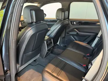 PORSCHE Cayenne E-Hybrid Platinum Edition