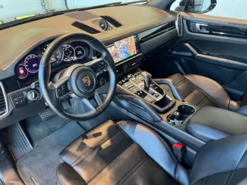 PORSCHE Cayenne E-Hybrid Platinum Edition