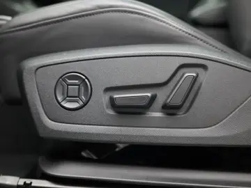 AUDI RSQ3 Sportback 2.5 TFSI  Pano Sonos RS-Stoelen B