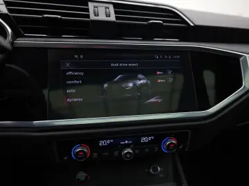 AUDI RSQ3 Sportback 2.5 TFSI  Pano Sonos RS-Stoelen B