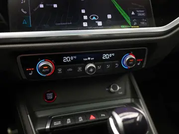 AUDI RSQ3 Sportback 2.5 TFSI  Pano Sonos RS-Stoelen B