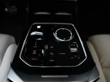 BMW 740 d xDrive M SPORT PRO Sky-Lou