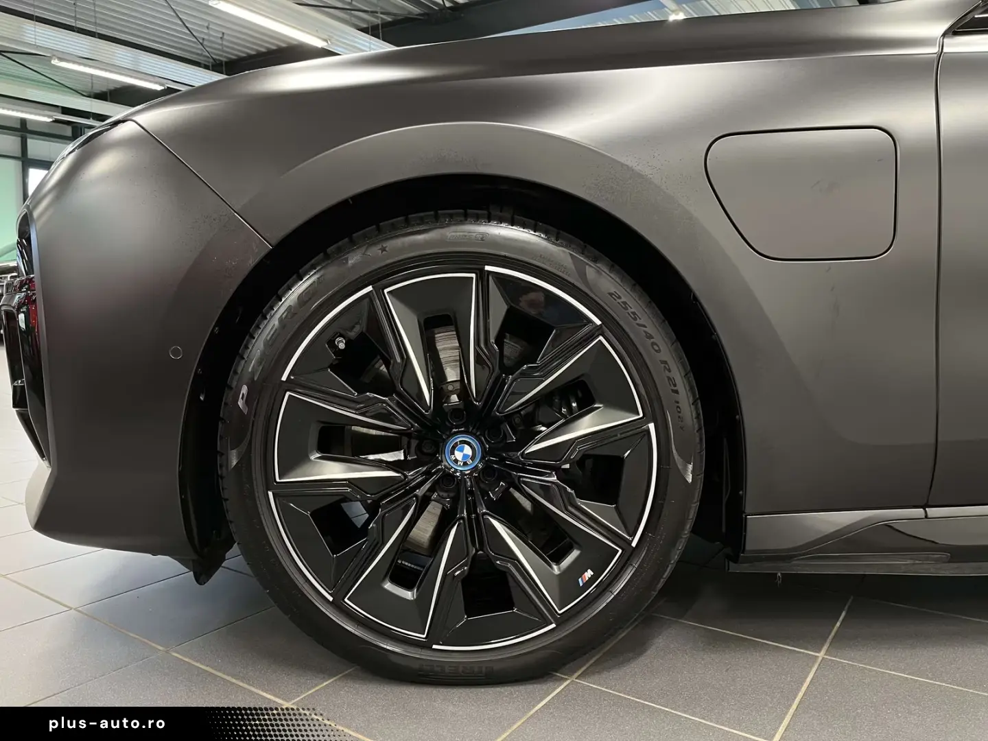 BMW 750 e xDrive M Sport Pro TV HUD PANO