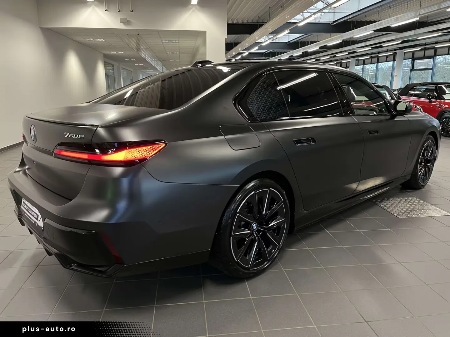 BMW 750 e xDrive M Sport Pro TV HUD PANO