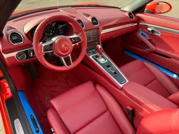 Porsche Boxster718 BOXSTER  NEUWAGEN  BAUJAHR