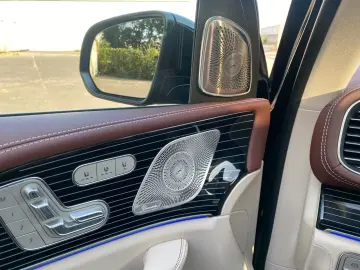 Mercedes-Benz GLS 600