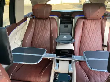 Mercedes-Benz GLS 600