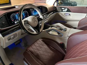 Mercedes-Benz GLS 600