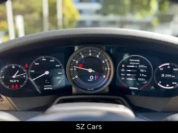 Porsche 992Cabrio Approved NEU Sport AGA Unfallfrei