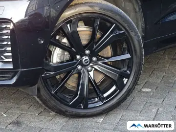 VOLVO XC60 Plus Black Edition Plug-In Hybrid AWD LED B