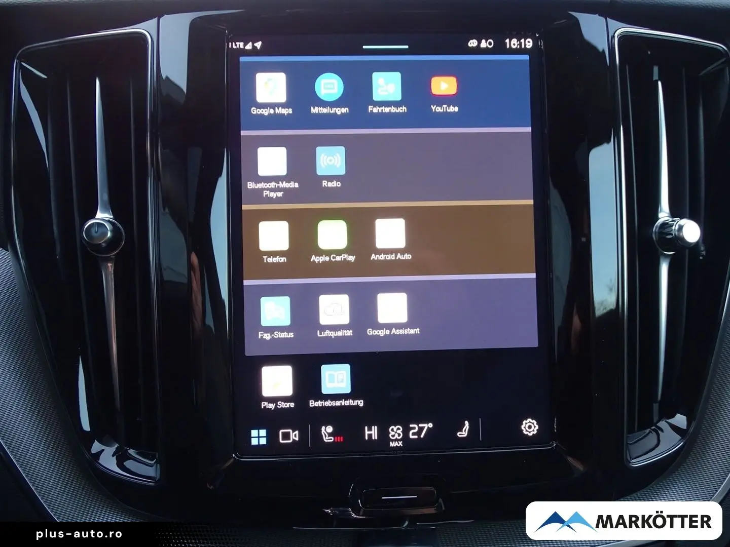 VOLVO XC60 Plus Black Edition Plug-In Hybrid AWD LED B