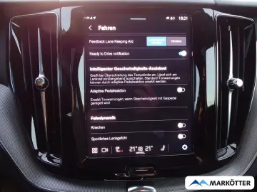 VOLVO XC60 Plus Black Edition Plug-In Hybrid AWD LED B