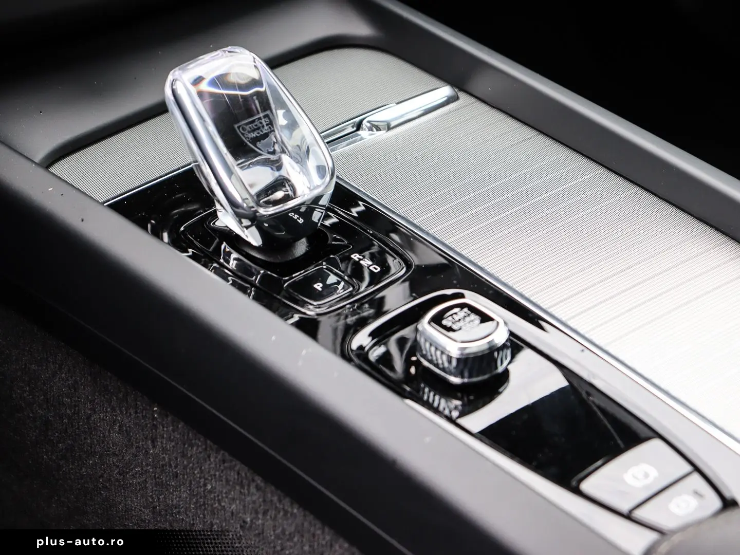 VOLVO XC60 R Design Recharge Plug-In Hybrid AWD T6 Twi