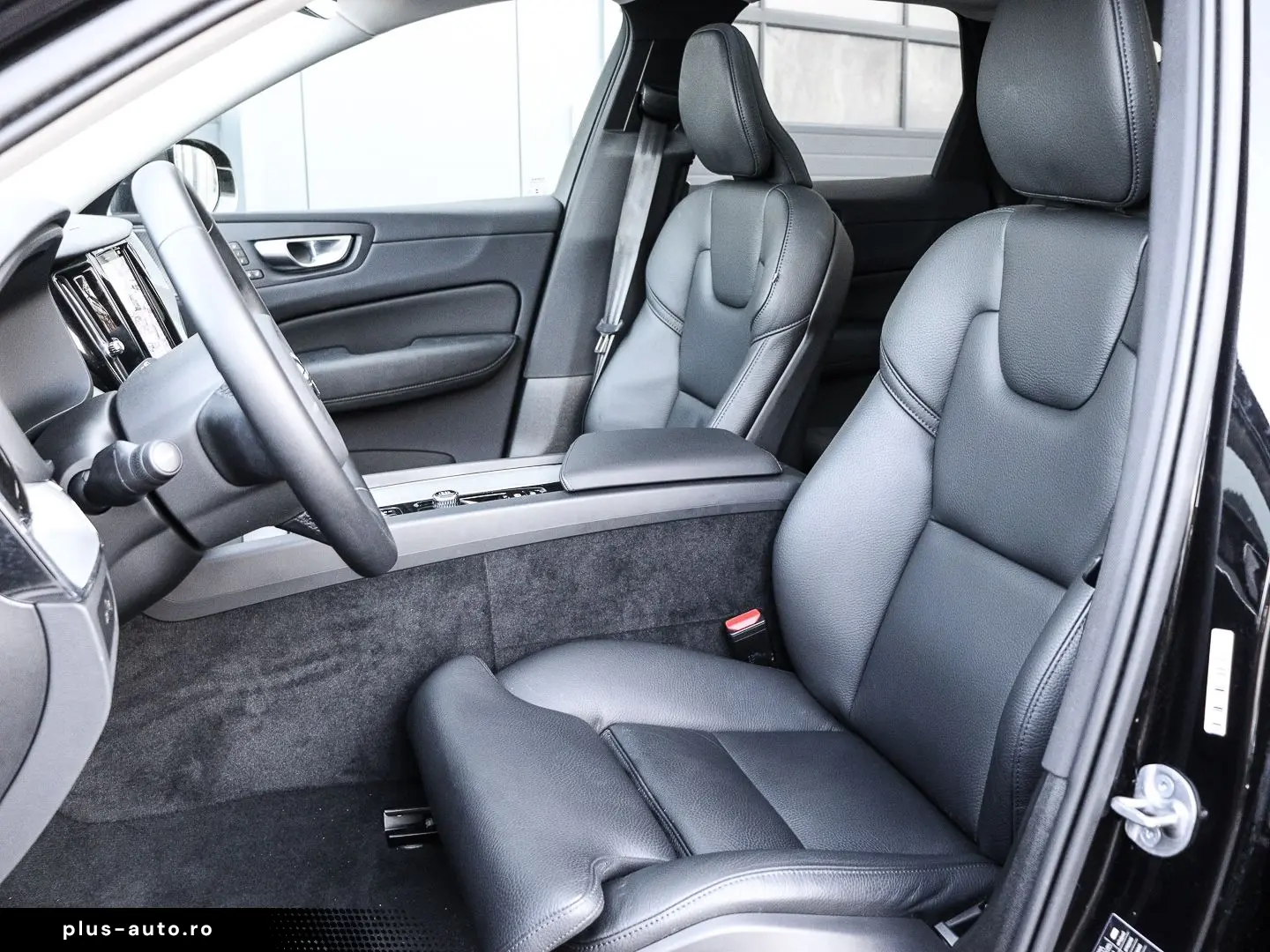 VOLVO XC60 Plus Bright Recharge Plug-In Hybrid AWD Sta