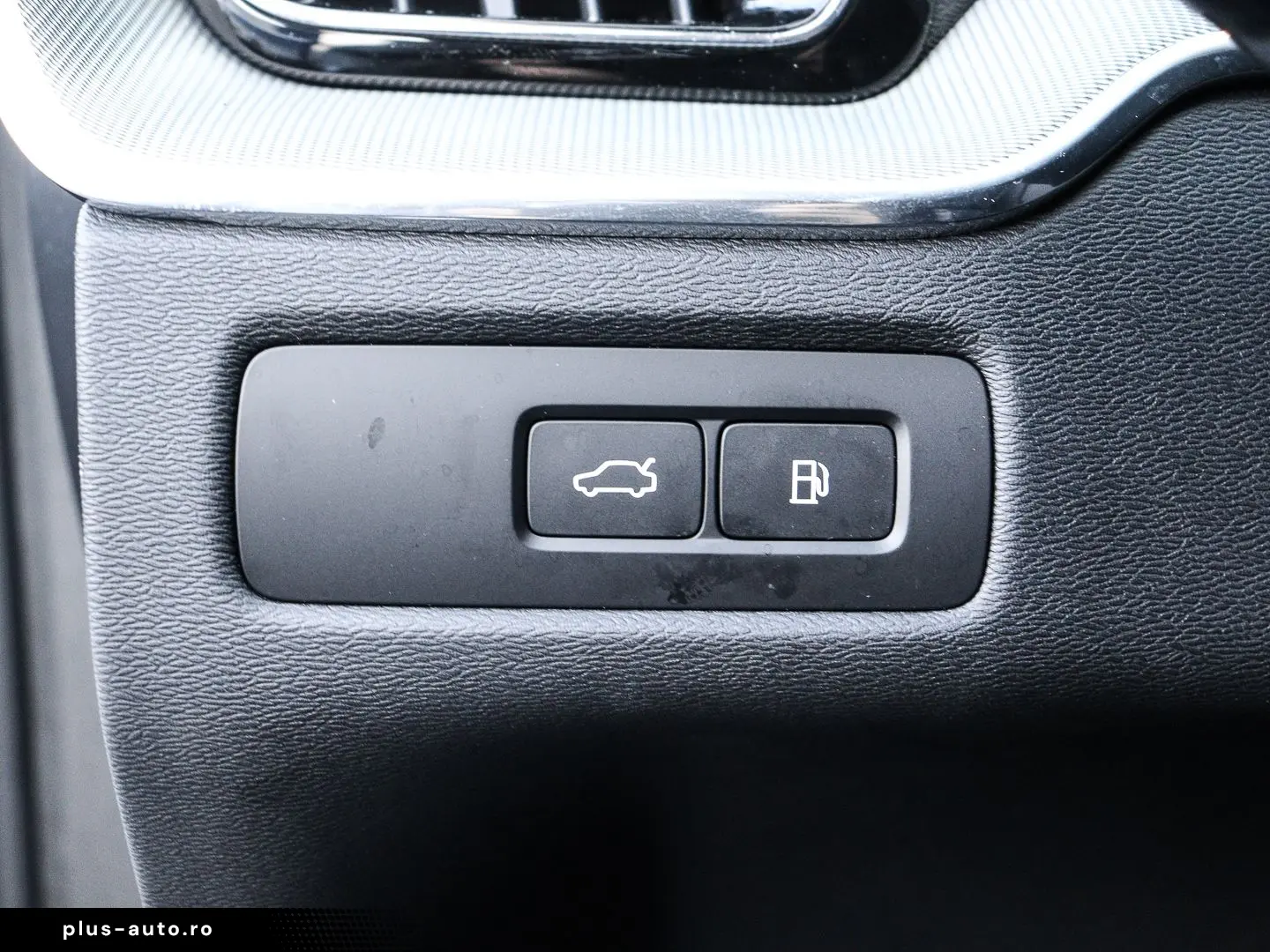 VOLVO XC60 Plus Bright Recharge Plug-In Hybrid AWD Sta