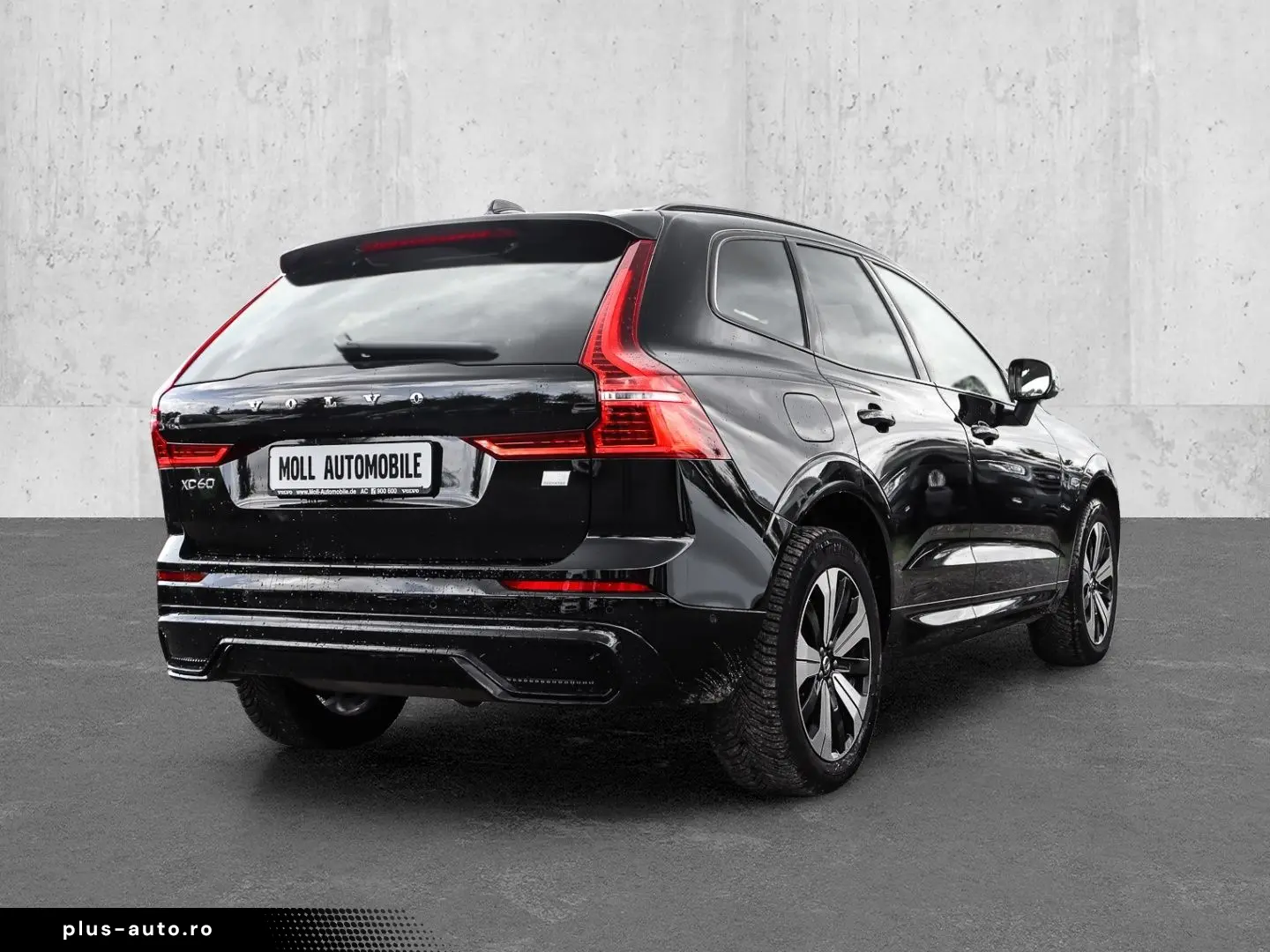 VOLVO XC60 Plus Dark Recharge Plug-In Hybrid AWD T6 Tw