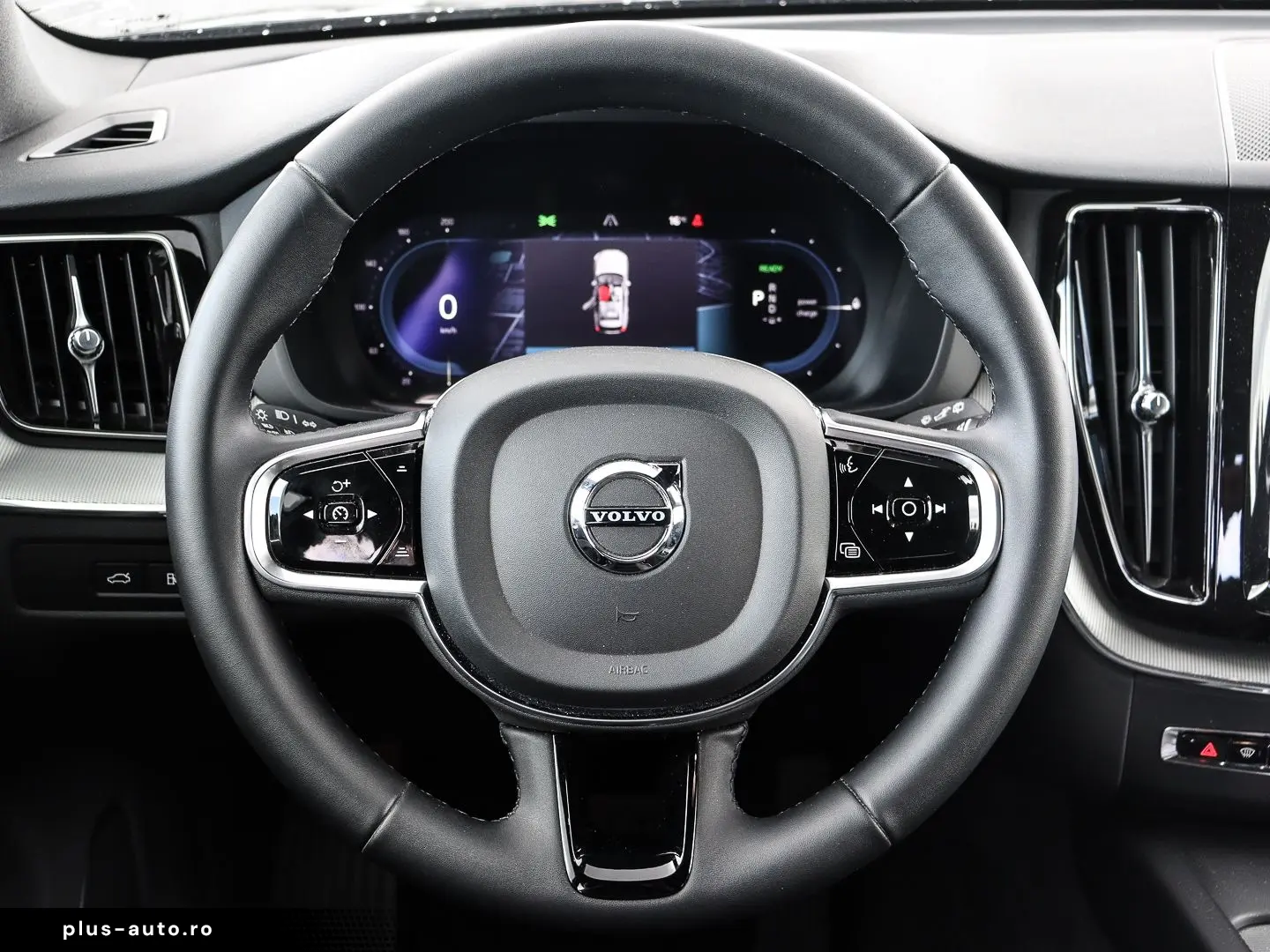 VOLVO XC60 Plus Dark Recharge Plug-In Hybrid AWD T6 Tw