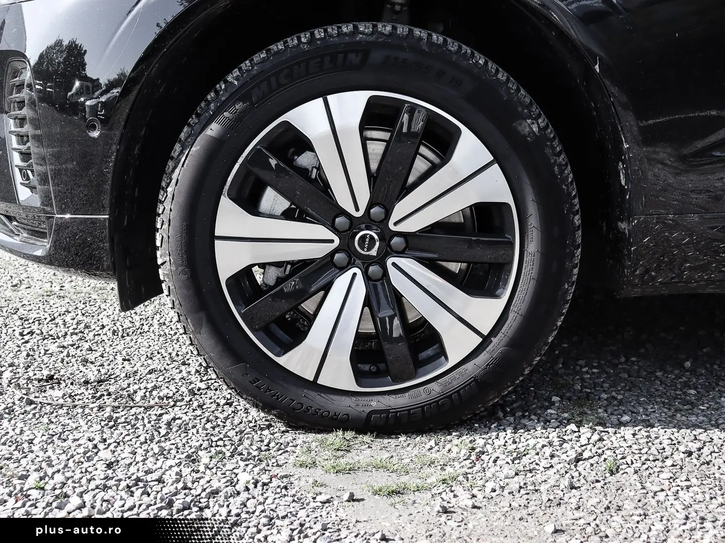 VOLVO XC60 Plus Dark Recharge Plug-In Hybrid AWD T6 Tw