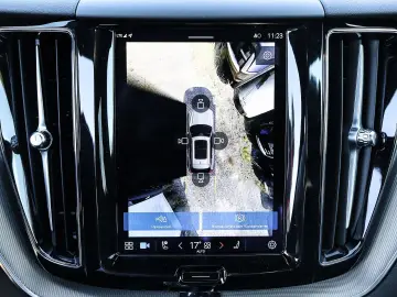 VOLVO XC60 Plus Dark Recharge Plug-In Hybrid AWD T6 Tw