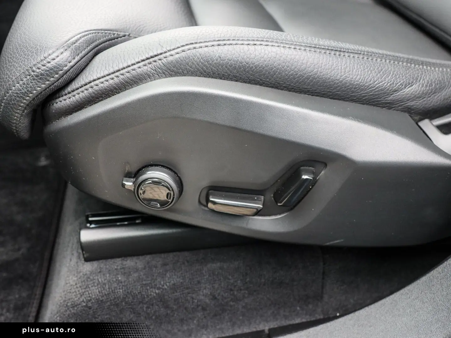 VOLVO XC90 T8 Recharge AWD Plus Bright NP 92.770 -  AH