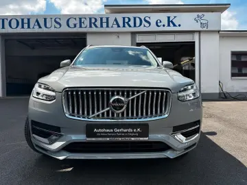 VOLVO XC90 T8 AWD Plus LRANGE Plug-In 7SitzerPano 360