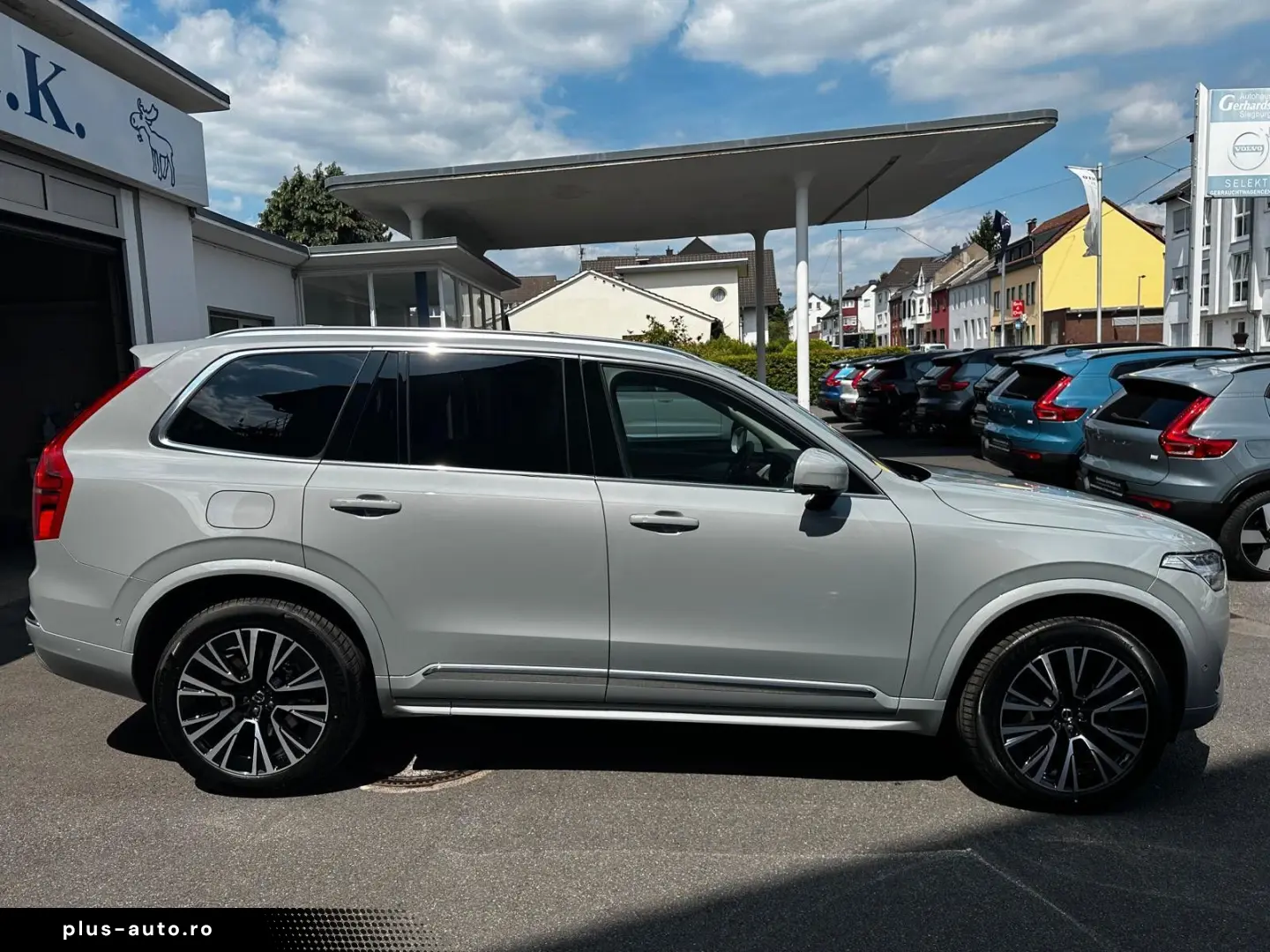 VOLVO XC90 T8 AWD Plus LRANGE Plug-In 7SitzerPano 360