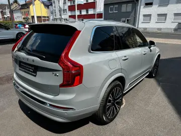 VOLVO XC90 T8 AWD Plus LRANGE Plug-In 7SitzerPano 360