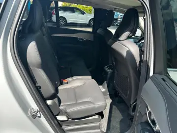 VOLVO XC90 T8 AWD Plus LRANGE Plug-In 7SitzerPano 360