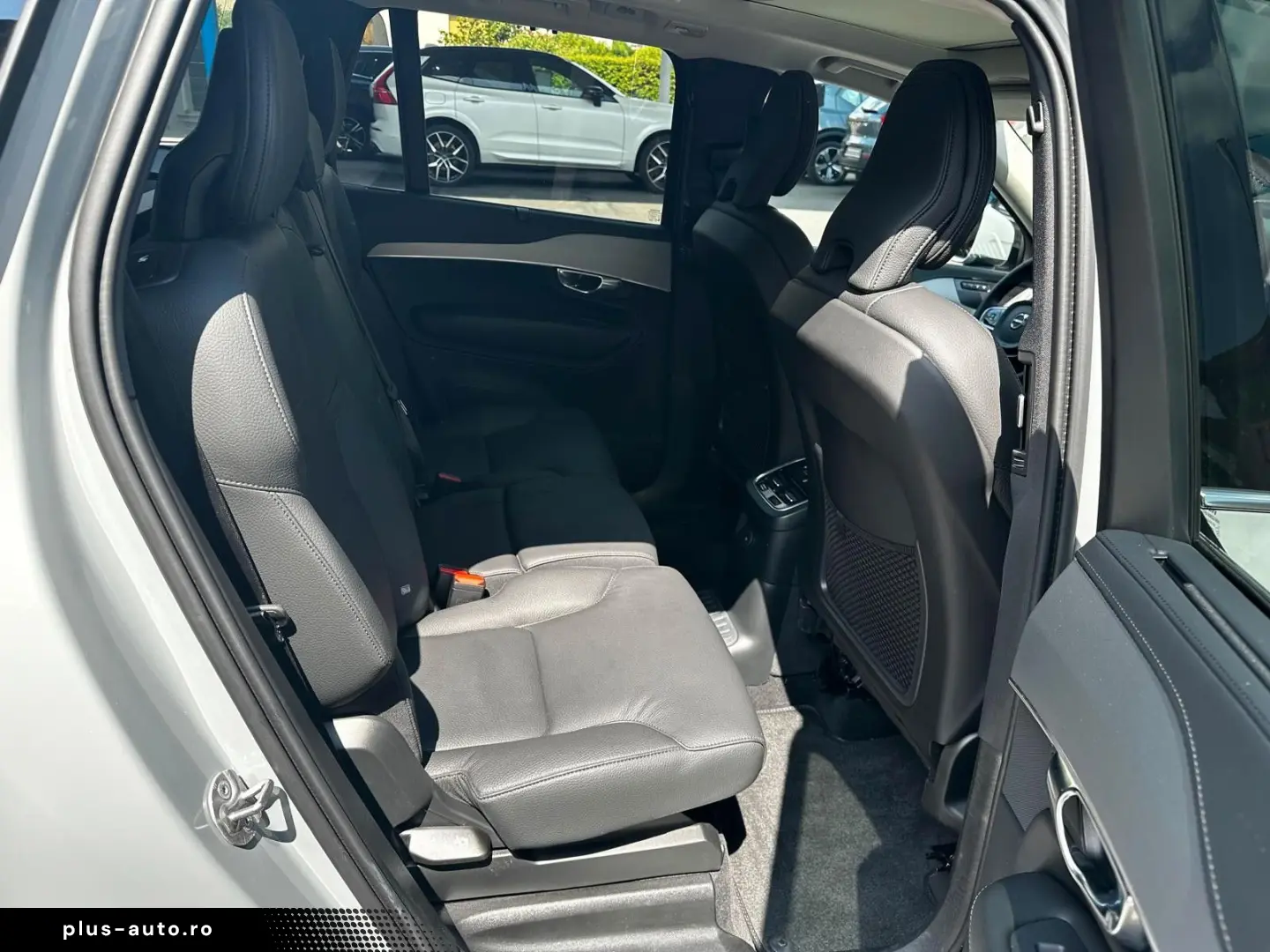 VOLVO XC90 T8 AWD Plus LRANGE Plug-In 7SitzerPano 360