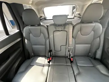 VOLVO XC90 T8 AWD Plus LRANGE Plug-In 7SitzerPano 360