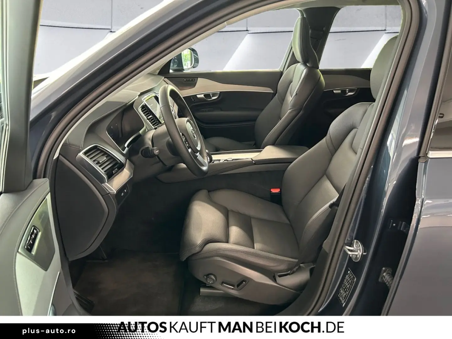 VOLVO XC90 T8 Recharge AWD PlusBright AHK PANO STH 360