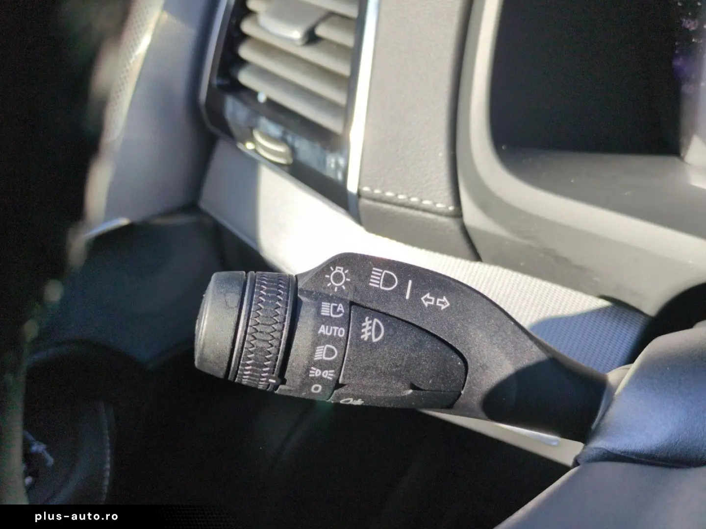 VOLVO XC90 T8 Recharge Ultra Dark Plug-In Hybrid AWD