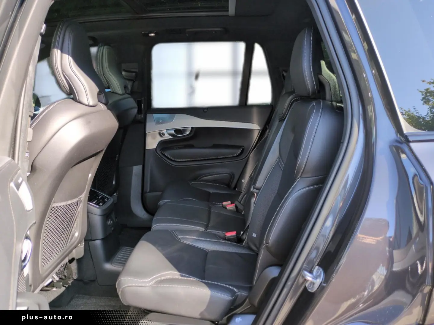 VOLVO XC90 T8 Recharge Ultra Dark Plug-In Hybrid AWD