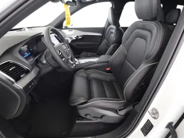 VOLVO XC90 Plus Bright Recharge Plug-In Hybrid AWD T8