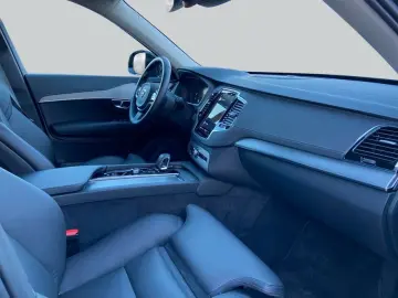 VOLVO XC90 T8 AWD Recharge Plus Dark