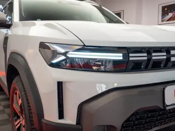 Dacia DUSTER Hybrid Automata HEV 140