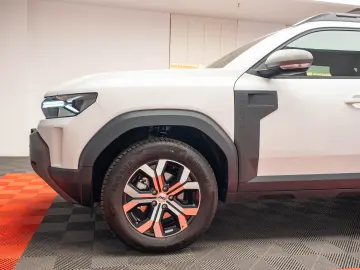 Dacia DUSTER Hybrid Automata HEV 140