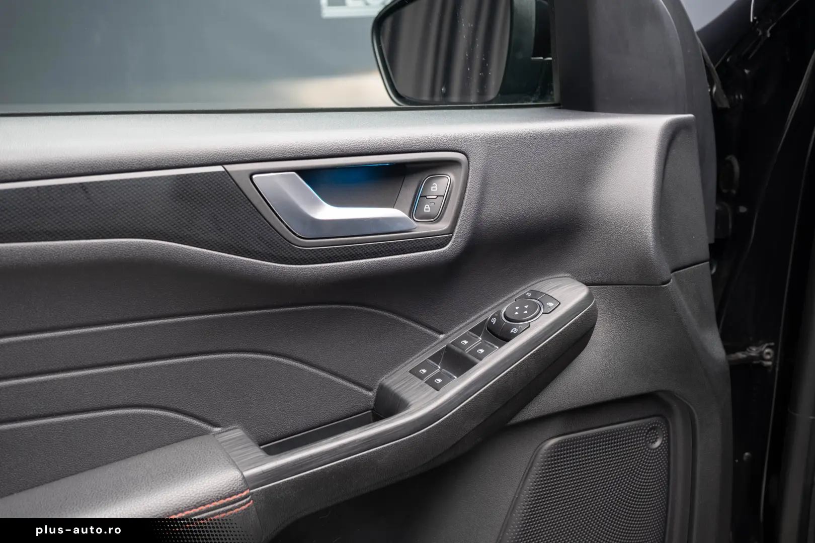 Ford Kuga 2.5 Duratec FHEV ST-LINE