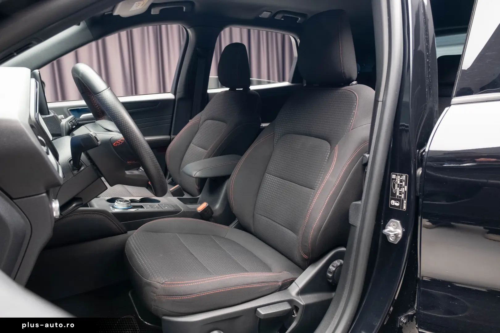 Ford Kuga 2.5 Duratec FHEV ST-LINE