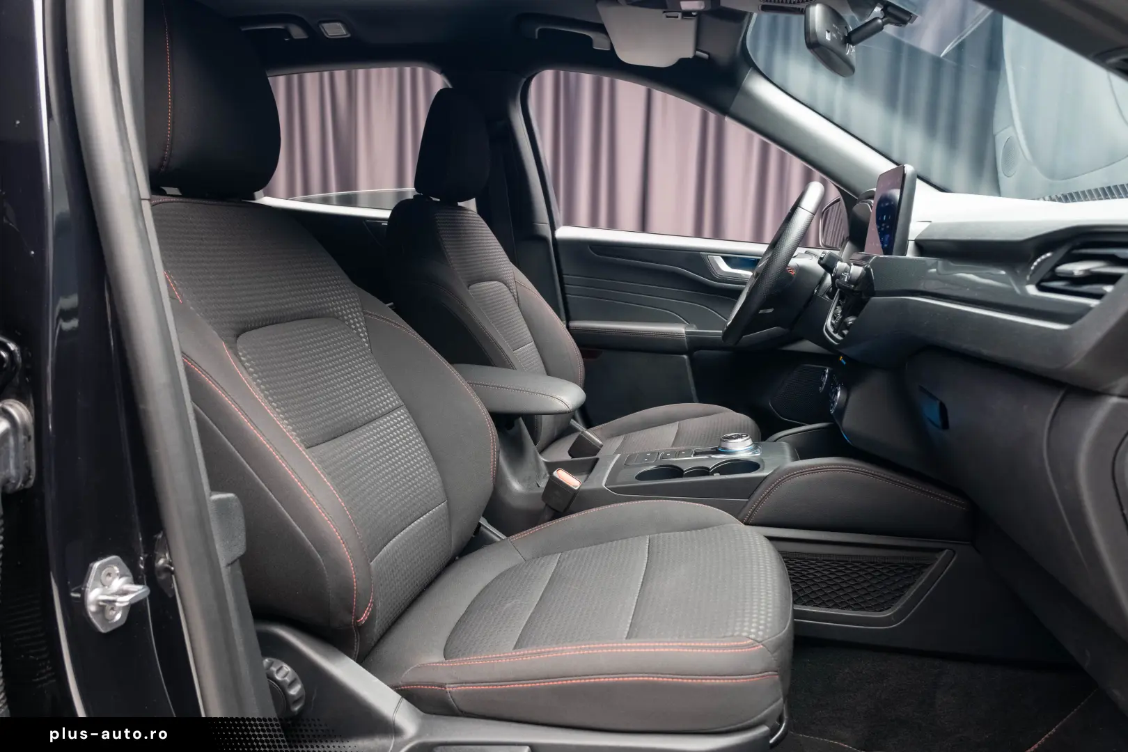 Ford Kuga 2.5 Duratec FHEV ST-LINE