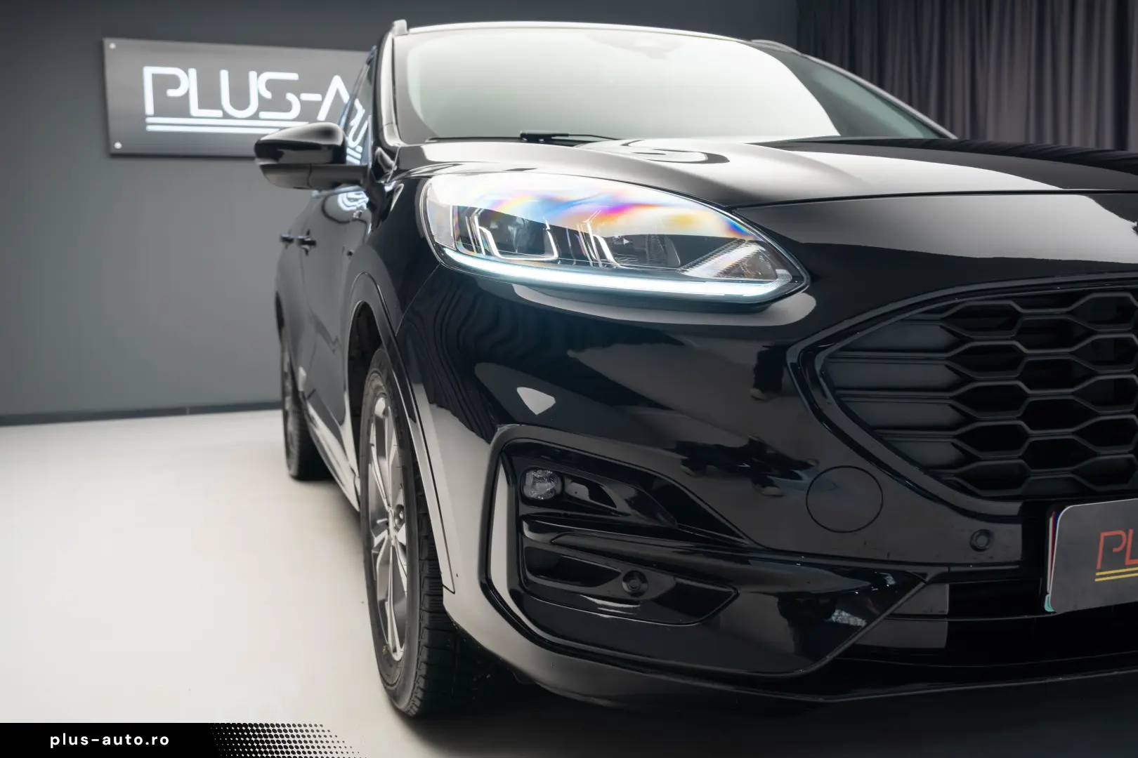 Ford Kuga 2.5 Duratec FHEV ST-LINE