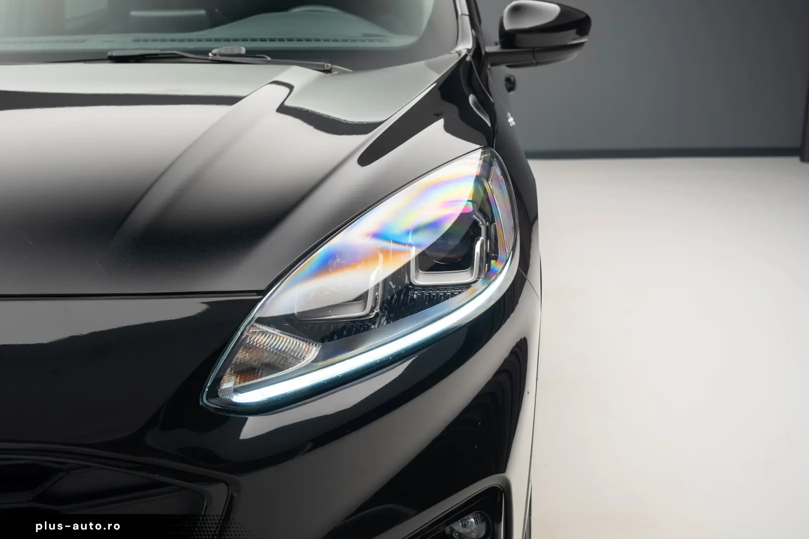 Ford Kuga 2.5 Duratec FHEV ST-LINE