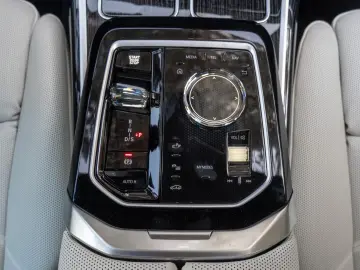 BMW 740 d M SPORT.DR.ASS.PRO.MASSAGE