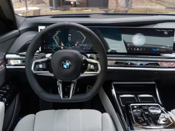 BMW 740 d M SPORT.DR.ASS.PRO.MASSAGE