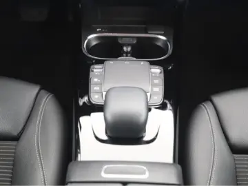 Mercedes-Benz A 250 4M Progressive