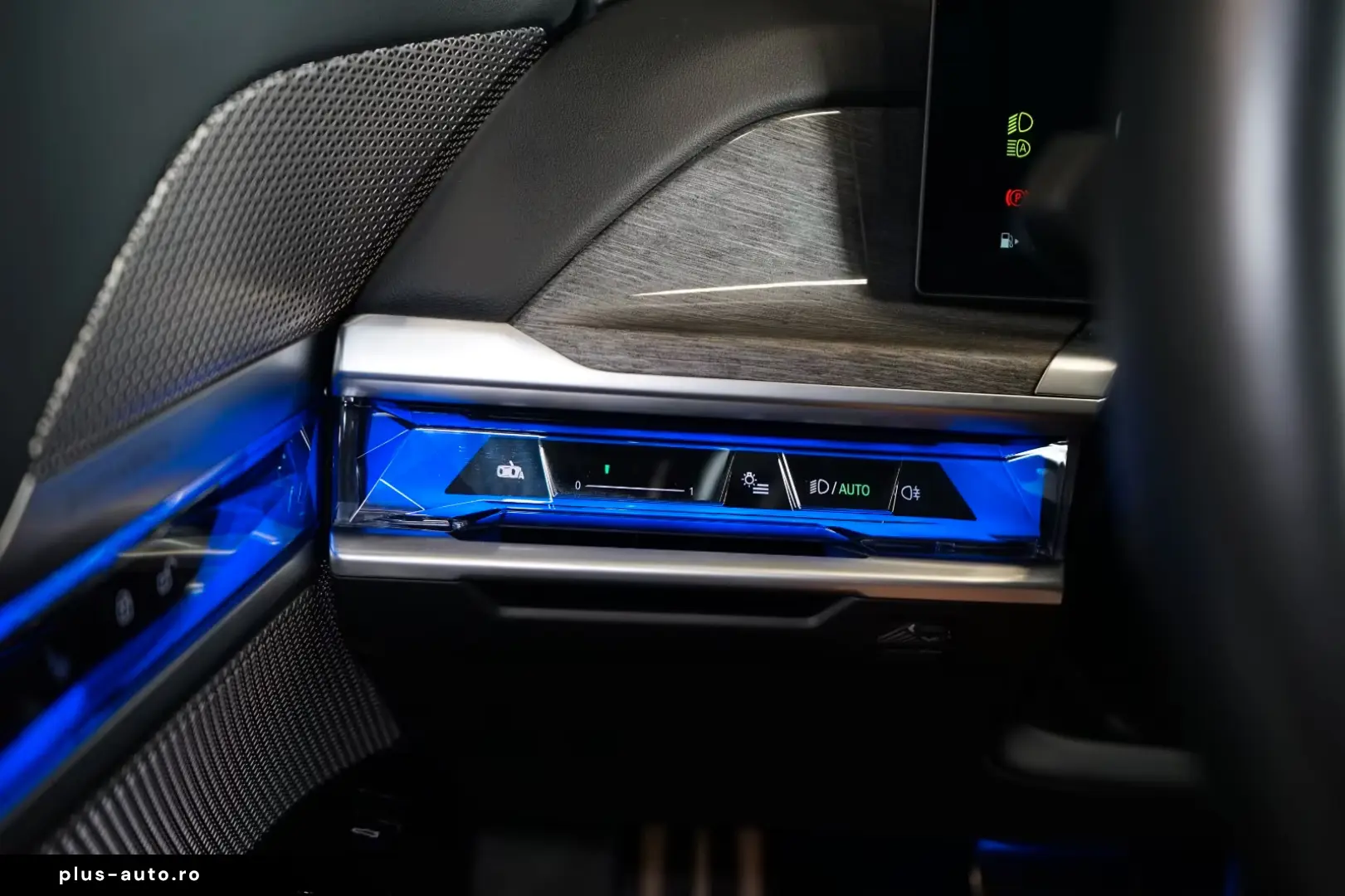 BMW 740 dxDRIVE B&W INDIVIDUAL TOW